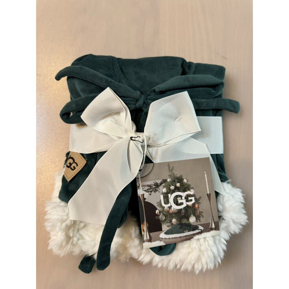 Ugg Dark Green Bliss Mini Christmas Tree Skirt New $68.00 MSRP